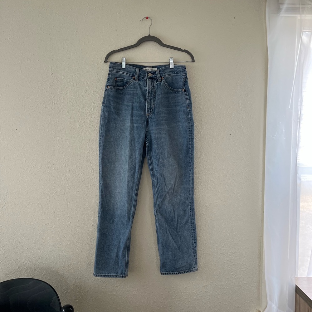 Aritzia Denim Forum the pin-up super high straight jeans